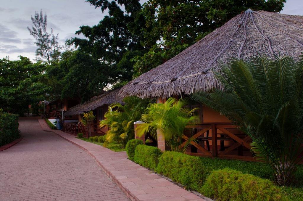 Hotel Edena Kely Mahajanga Exteriér fotografie